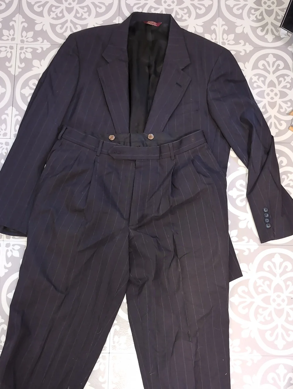 VTG BURBERRYS Men’s 2PC Suit 42R 36x29 Navy Blue Pinstripe Pure Wool USA Made